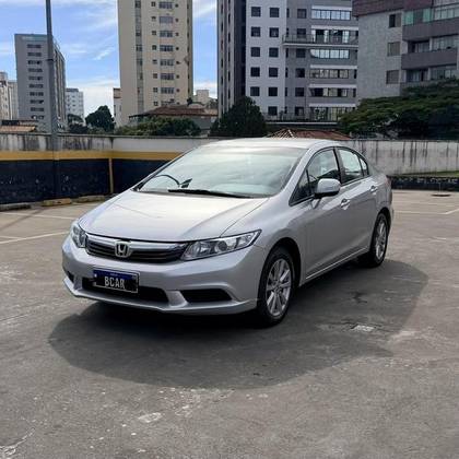 HONDA CIVIC 1.8 LXL SE 16V FLEX 4P AUTOMÁTICO HONDA CIVIC 1.8 LXL SE 16V FLEX 4P AUTOMÁTICO